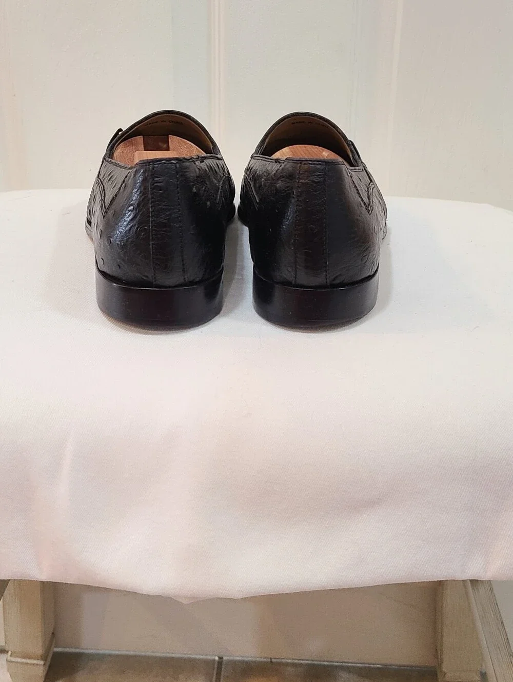 Giorgio Brutini Black Leather Slip-On Loafers with Gold Accent 9.5